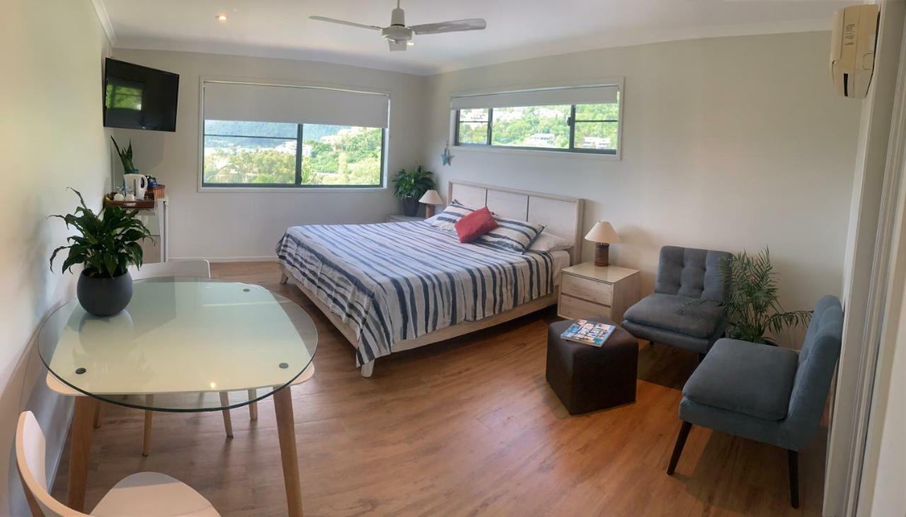 Island Views Bed and Breakfast Airlie Beach Εξωτερικό φωτογραφία