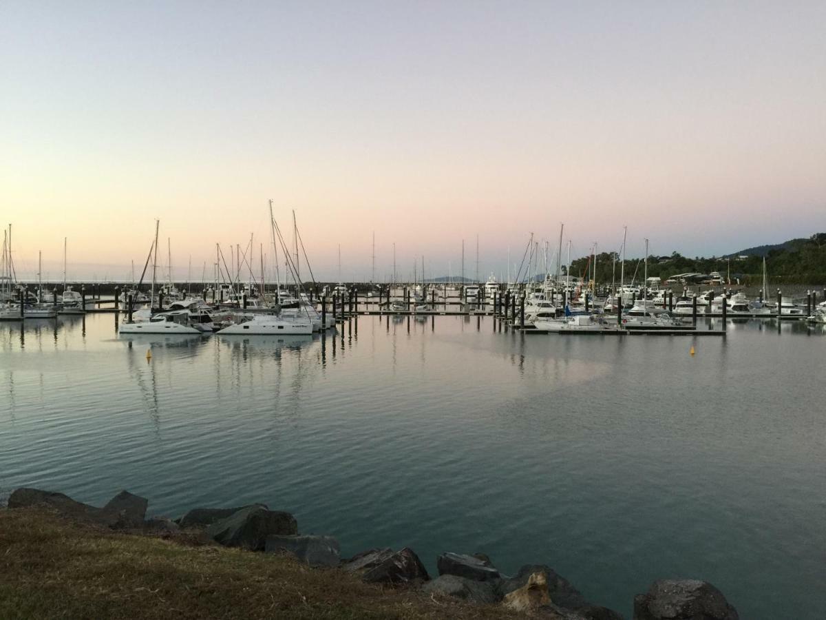 Island Views Bed and Breakfast Airlie Beach Εξωτερικό φωτογραφία